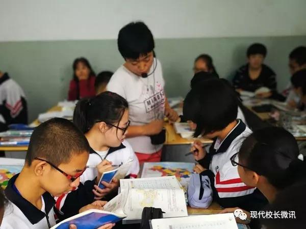「直通校園」太原市教科研中心對萬柏林區(qū)實驗中學?！端季S導圖在地理生物教學中的應用》課題進行中期評估