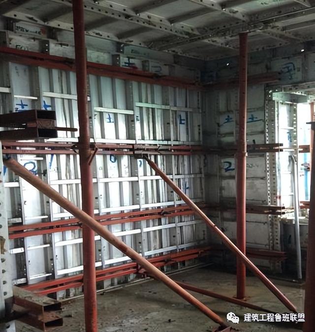 如何穿插提效縮短工期？中建項目示例（施工工藝程序簡單可快速施工縮短工期提前發揮工程效益）