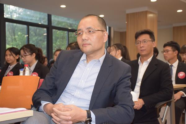 8支戰隊從這場5000人、750支隊伍的競賽中脫穎而出，總決賽倒計時！（n支隊伍淘汰賽決出1234名）"