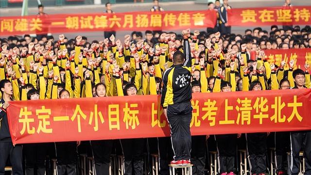 本科專業就業前50強，薪資較高的15個職業盤點，互聯網類較多（本科就業前50名專業）